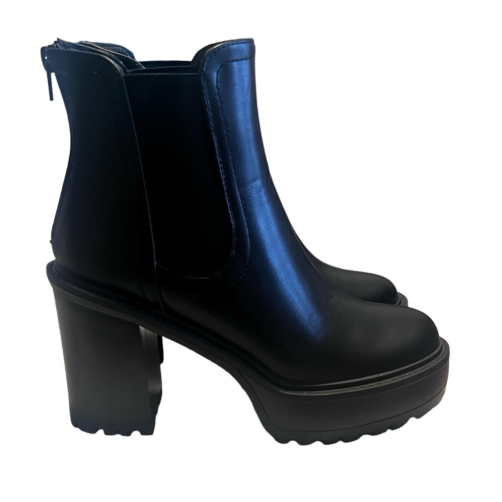 JUSTFAB Rugged Ankle Boot - Black - Picture 3 of 9